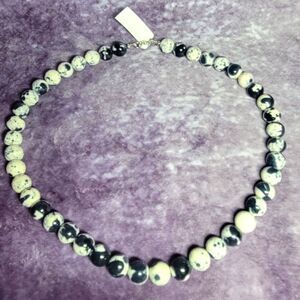 Black and White Agate Beaded Necklace